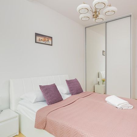 Dzielna Apartment Warsaw Wola By Noclegi Renters 외부 사진